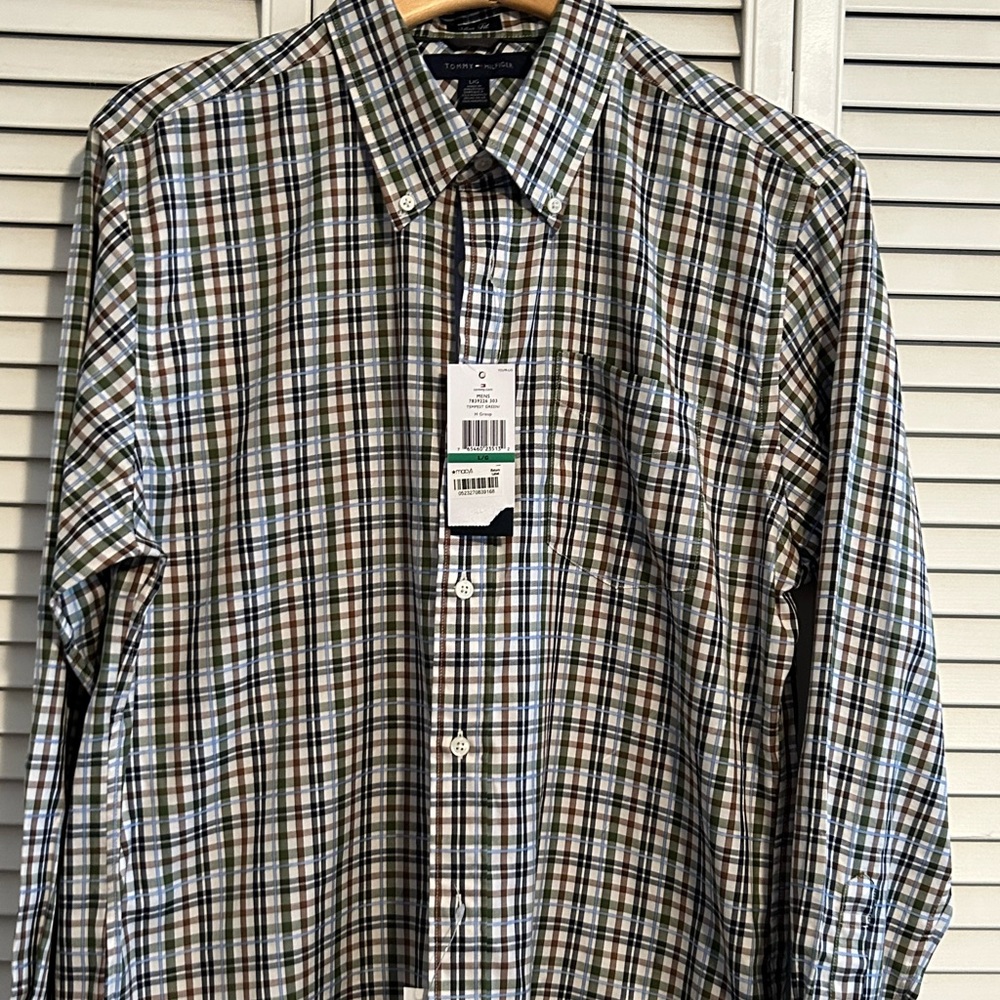 Tommy Hilfiger Men’s Long Sleeve Button Front 100% Cotton Shirt Large NWT
